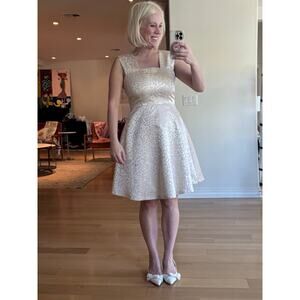 Le Soir Molly Bracken Size Medium Thin Strap Brocade Cream / Gold Pattern Dress